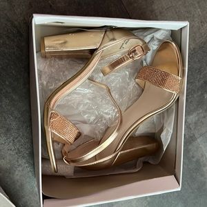 NWT Rose Gold Heels